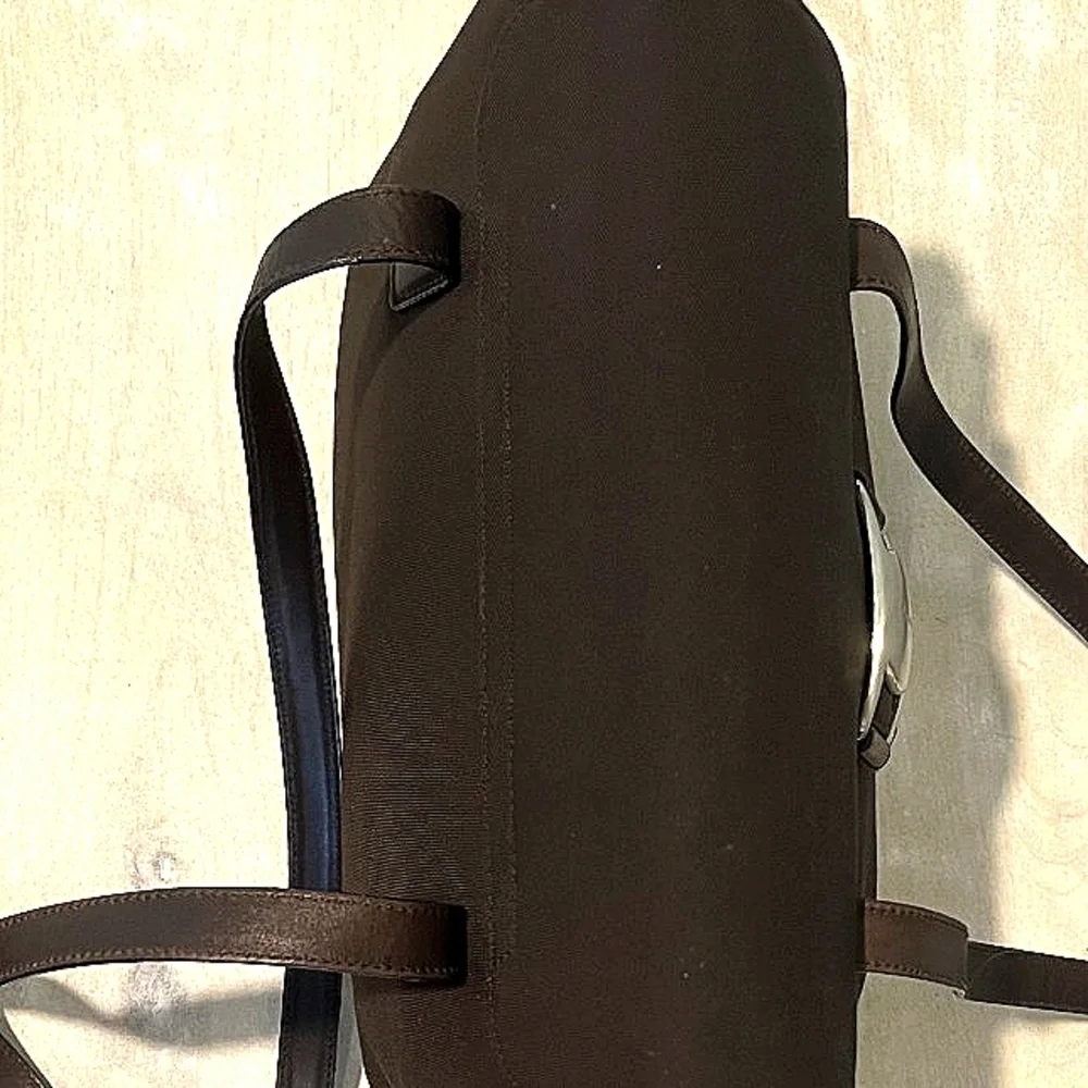 Luxurious Salvatore Ferragamo Vara Shoulder Bag in Dk Brown Nylon & Leat…